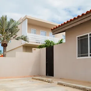 Homes Aruba Apartamento